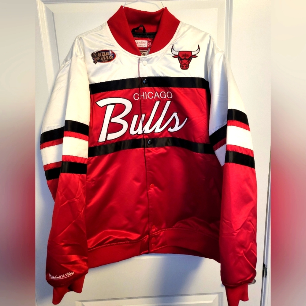 Mitchell and Ness Chicago NBA Finals 1998 Bulls Special Satin Jacket Size 2xl